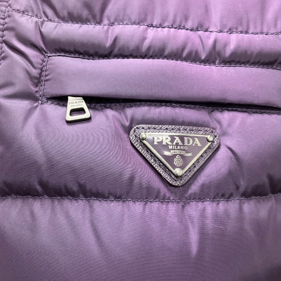 PRADA PURPLE 2013 LOGO PLAQUE PADDED VEST - Picture 6 of 7